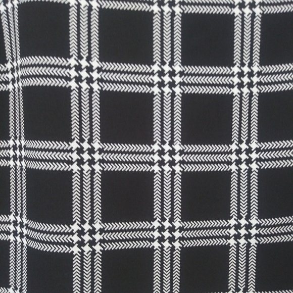 Career or casual unique pattern top - Picture 4 of 4